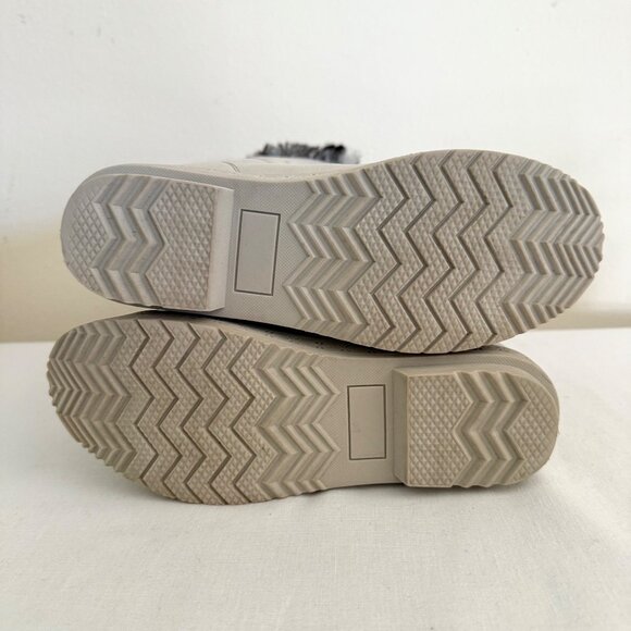JustFab Marley Winter Boots Size 8 Lace Up Light Gray Faux Fur Trim - Picture 6 of 16